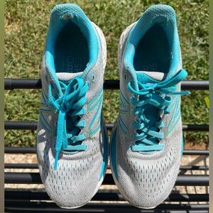 Size 7 New Balance Fresh Foam sneakers